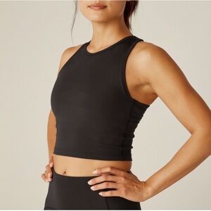 Beyond Yoga PowerBeyond Strive Cropped Tank Black Size Small